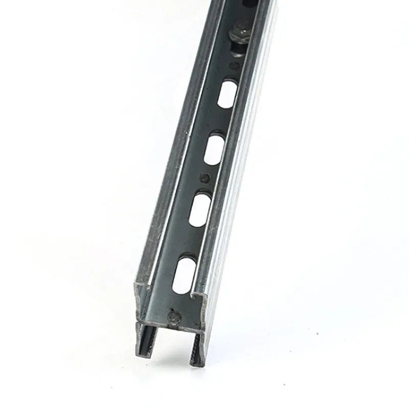 강연성 40-275 GSM Galv 핫 디프 유니스트루트 채널 1-5/8 
